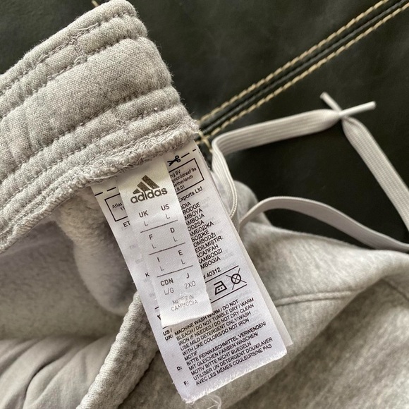 Large Men’s Grey Adidas Sweats - Picture 3 of 4